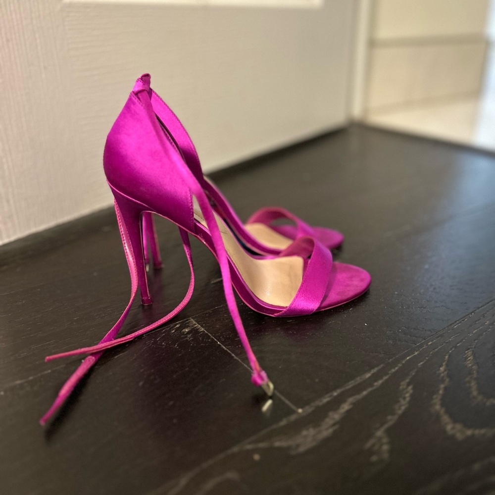 Aldo Fuchsia Strappy Heels